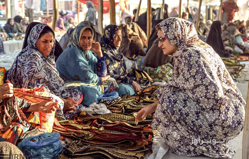 handicrafts in Minab Thursday Market